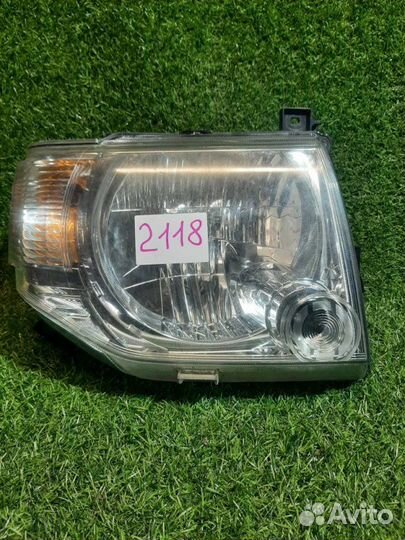 Фара правая Nissan Kix H59A