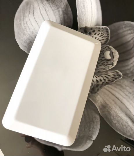 Стильный футляр от Killian. Новый. От духов