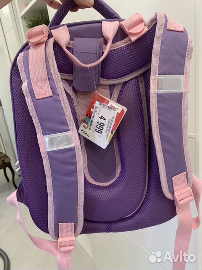 Новый школьный рюкзак для девочки