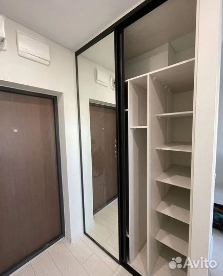 Шкаф распашной