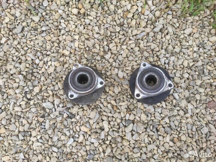 Ступица колеса передняя Opel Astra J хэтчбек 5дв