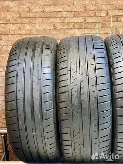 Michelin Pilot Sport 4 225/45 R19