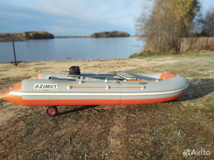 Лодка Азимут Эверест и мотор ямаха 9,9