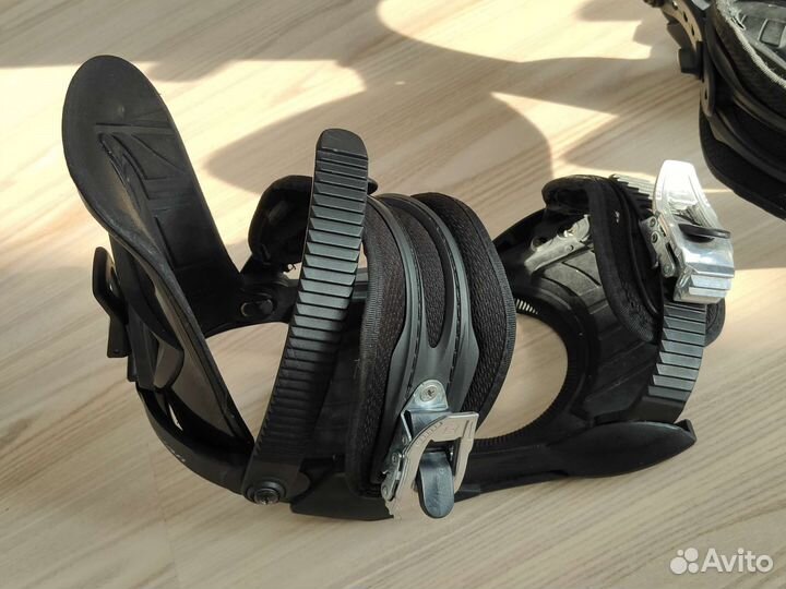 Крепления для сноуборда elan S/M
