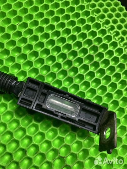 Плюсовой провод с предохранителем Mercedes W203