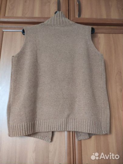 Жилет вязаный женский (р. 46-48)