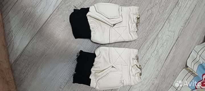 Перчатки для единоборств