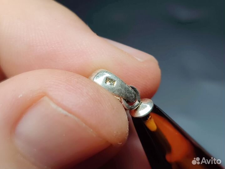 Кулон из натурального янтаря. Винтаж