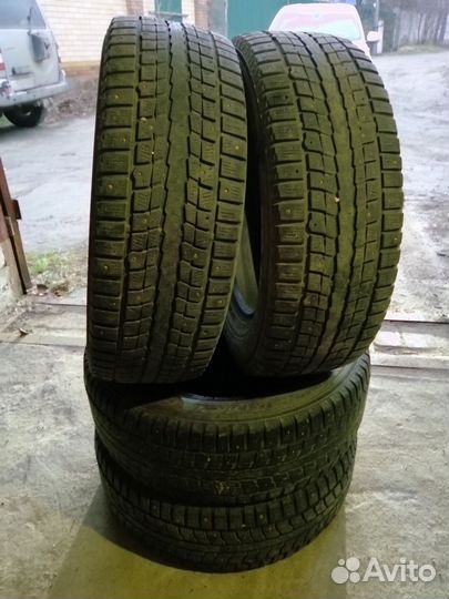 Dunlop SP Winter Ice 01 205/65 R16
