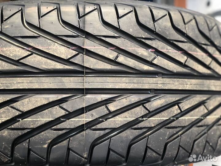 Triangle TR968 245/40 R18 96V