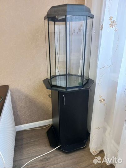 Аквариум с тумбой