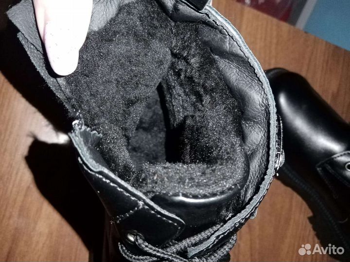 Ботинки женские р. 38.5