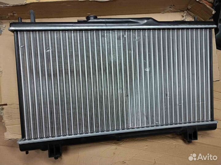 Радиатор охлаждения Toyota Corona ST210