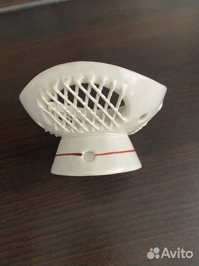 Фарфоровая конфетница. Кировский фаянсовый завод