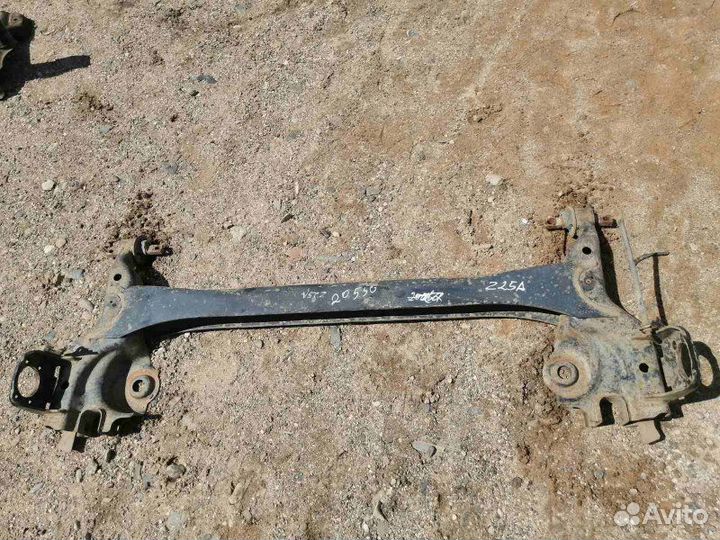 Балка задняя Mitsubishi Colt Z25A 4G15