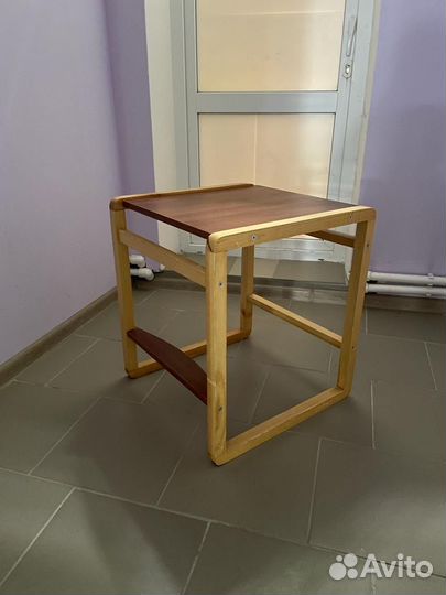 Деревянный детский стул для кормления