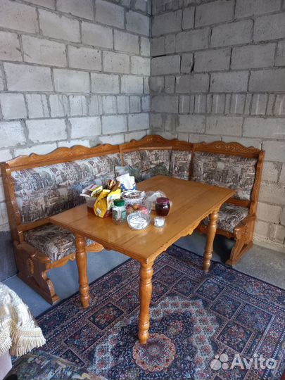 Кухонный уголок со столом бу