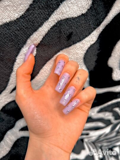 Маникюр и педикюр