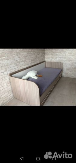 Кровать односпальная с ящиками + матрас