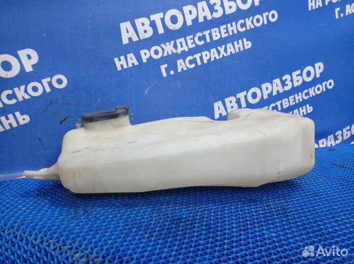 Бачок омывателя Renault Logan седан K7J 2007