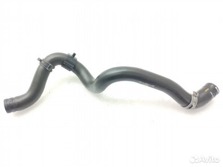 Патрубок системы охлаждения Land Rover Discovery 5