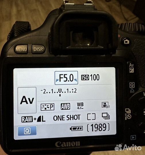 Зеркальный фотоаппарат Сanon 550d