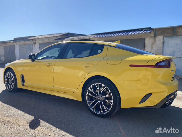 Kia Stinger 2.0 AT, 2018, 94 000 км