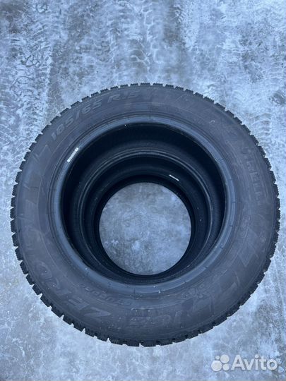 Pirelli Ice Zero 185/65 R15 92T