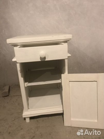 Тумбочка старинная дерево