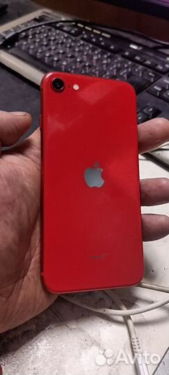 iPhone se2020 64gb red б/у