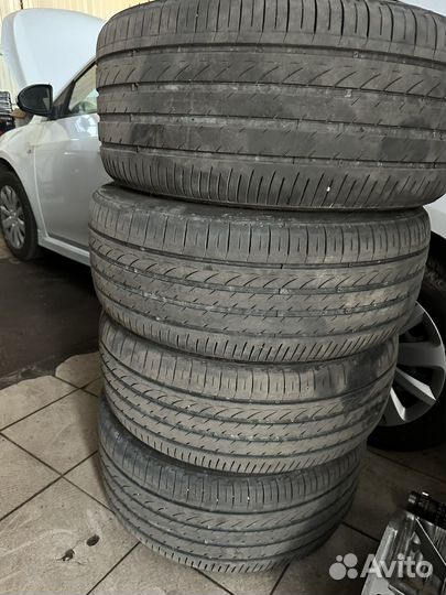 Advenza Coverer AC696 245/45 R19 и 275/40 R19