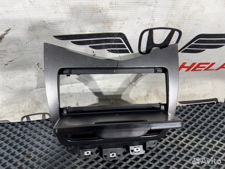 Бардачок Honda Accord CL7 K20A 2007