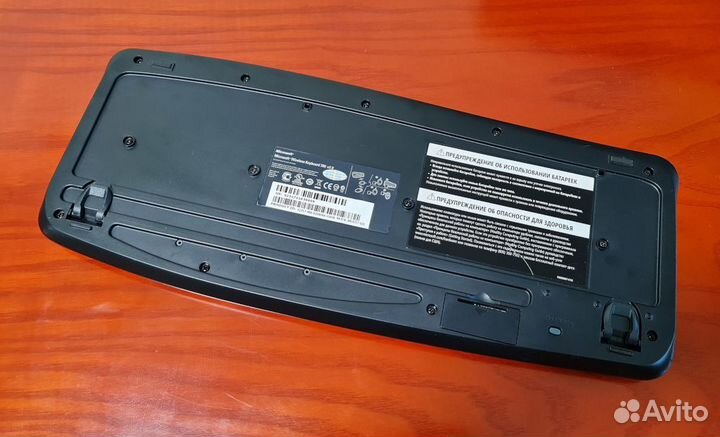 Microsoft (беспроводная клавиатура + мышь)