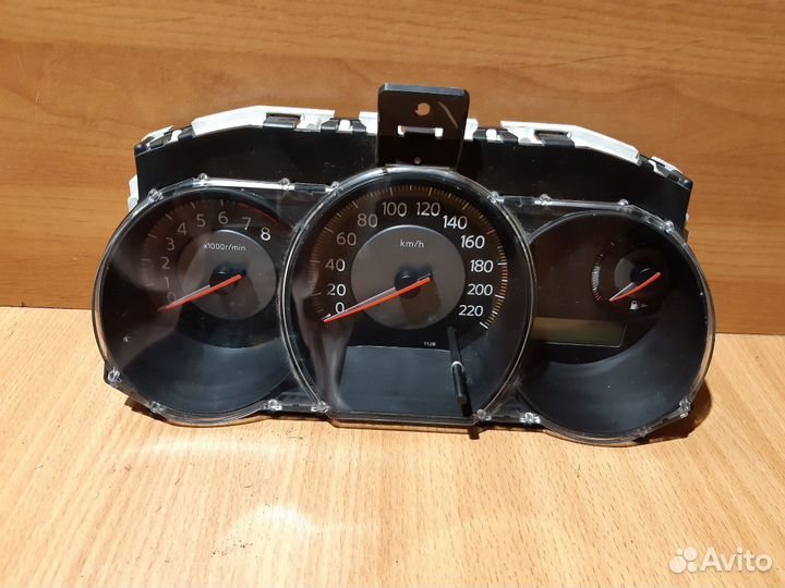 Щиток приборов nissan tiida