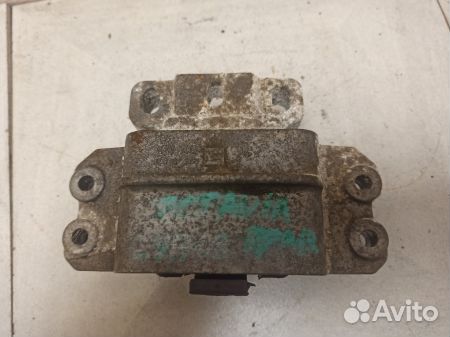 Опора двигателя 3C0199555Q