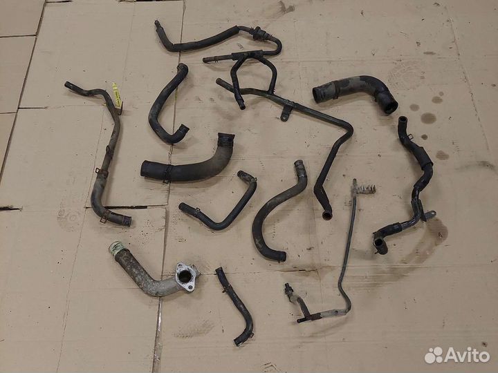 Патрубок системы охлаждения Kia Sportage 1 FE