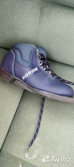 Лыжные ботинки