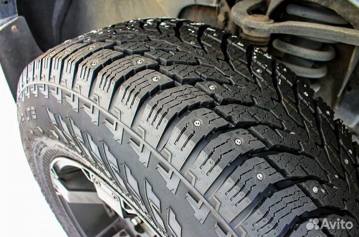 Nokian Tyres Hakkapeliitta LT3 235/80 R17