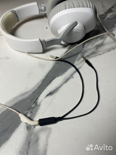 Игровые наушники JBL quantum 100