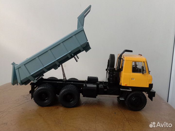 Модель Tatra 815s1 автоистория