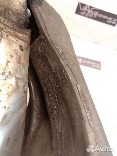 Кронштейн двигателя правый audi A6