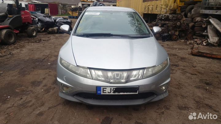 Разбирается на запчасти Хонда civic 5 D 2007 год