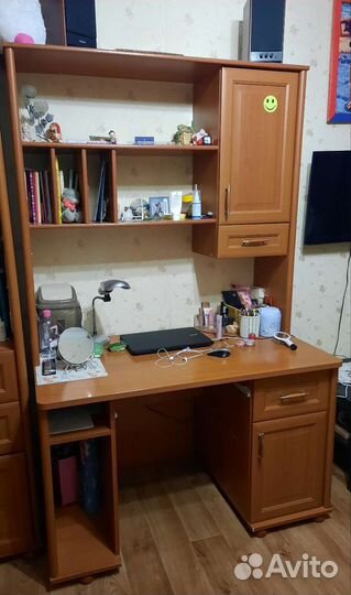 Стол компьютерный