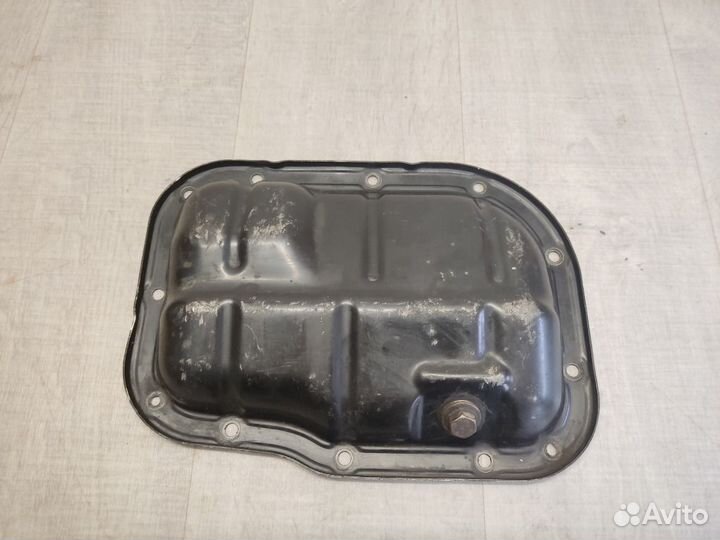 Поддон двигателя масляный Toyota Corolla E15 1.6 Л