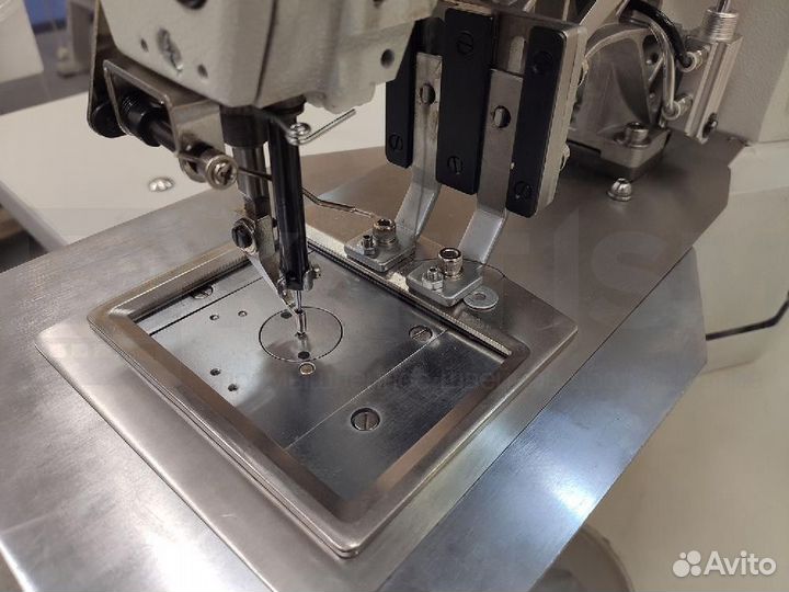 Швейная машина