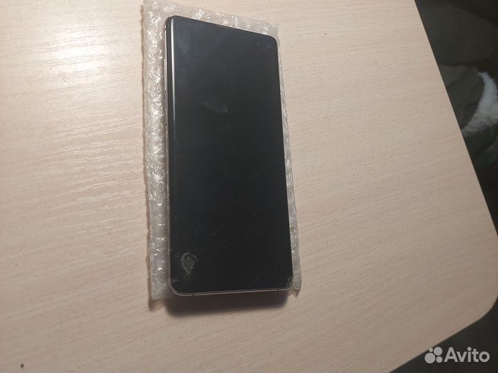 Samsung Galaxy S10+, 6/128 ГБ