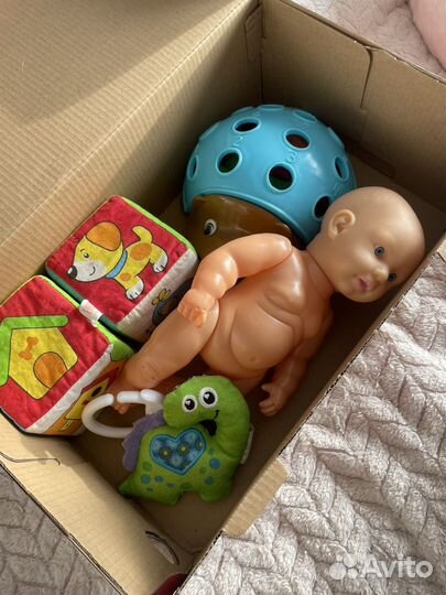 Игрушки детские все в одни руки