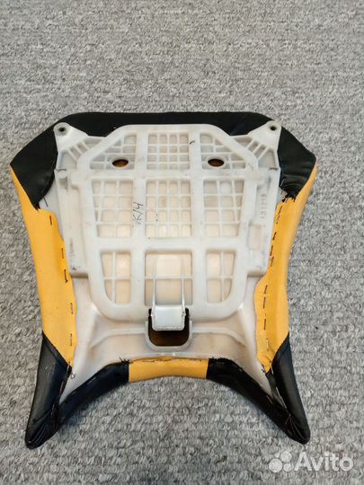 Сиденья Ямаха р1 2001года