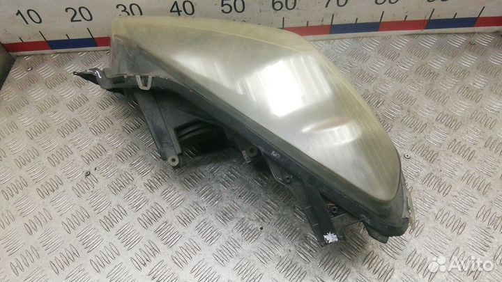 Фара правая Opel Astra H 2006