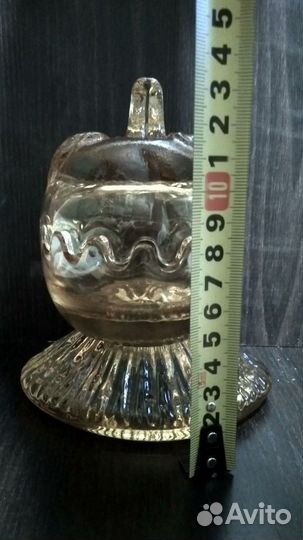 Яблоко стеклянное на подставке